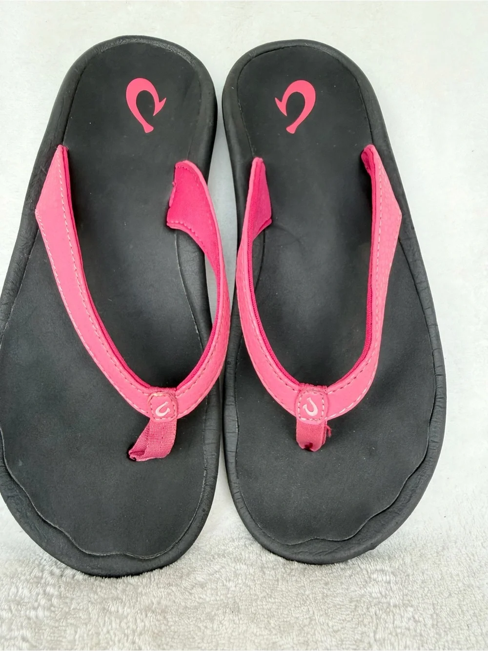 OLUKAI GIRLS' KULAPA KAI SANDAL/BIKINI PINK BLACK YOUTH SIZE 4 -5.